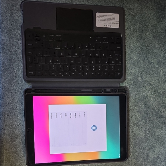 Ipad Other - Ipad Pro 10.5 And Black Tablet Keyboard Case